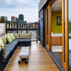 防腐木陽臺設(shè)計